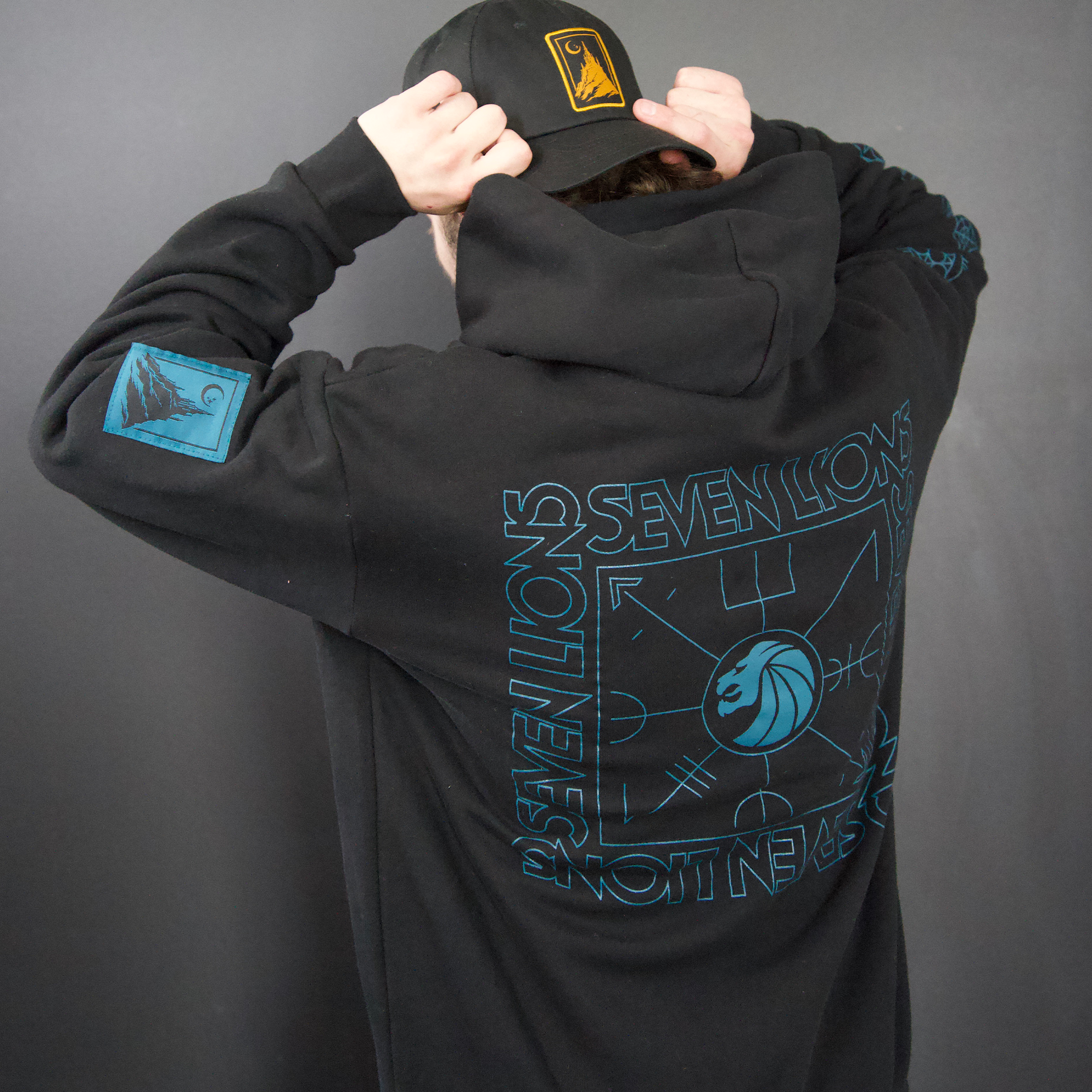 SEVEN LIONS CRESCENT MOON HEAVYWEIGHT HOODIE