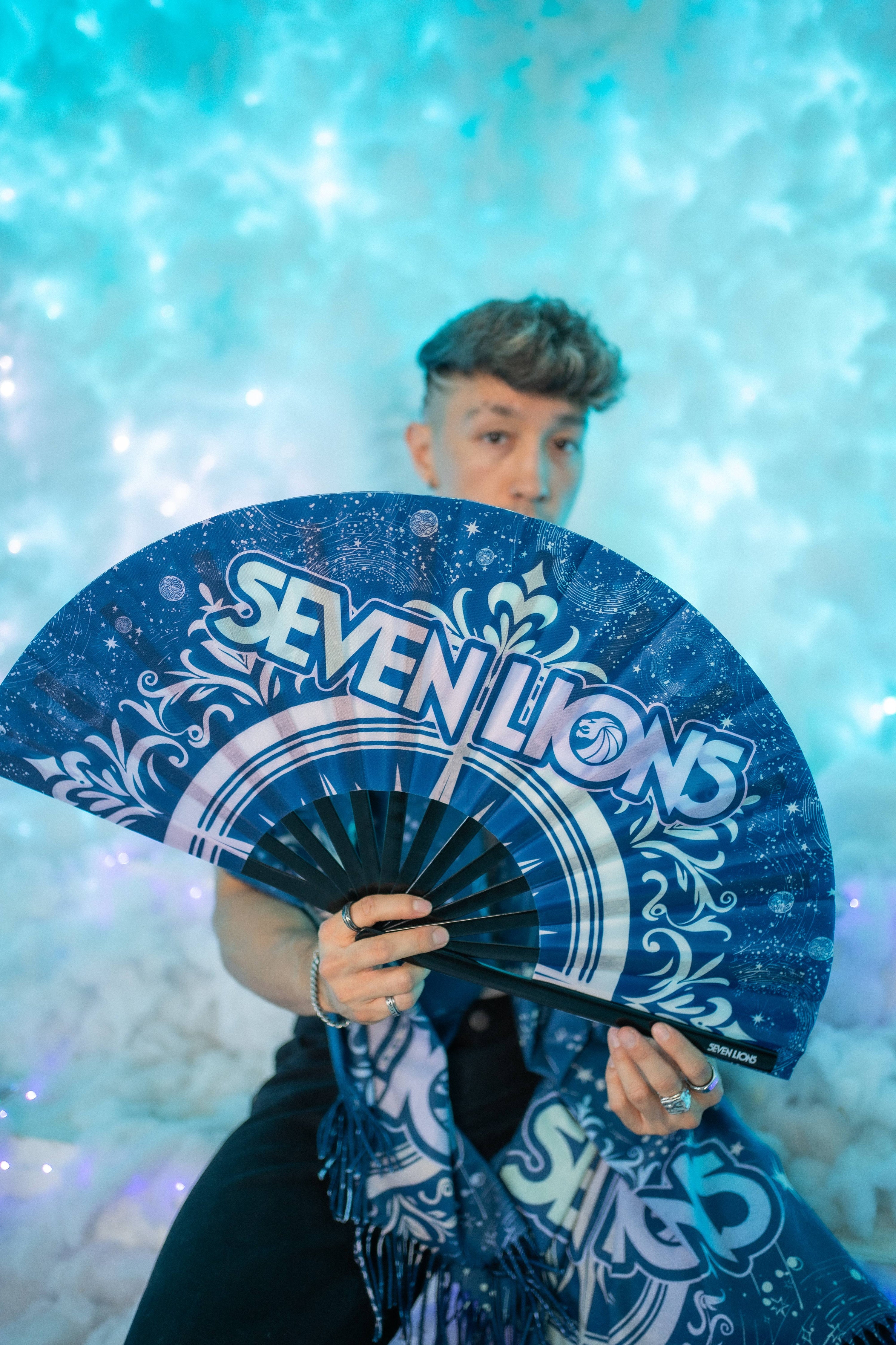 SEVEN LIONS - FANTASY KINGDOM HAND FAN
