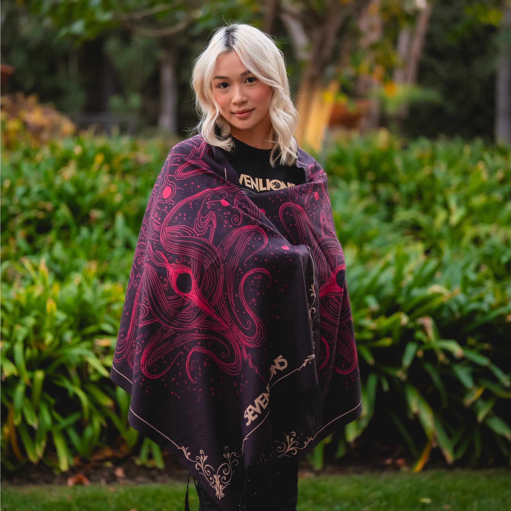 SEVEN LIONS - ASLEEP IN THE GARDEN PASHMINA – Seven Lions Store